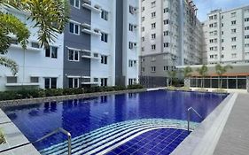 Jojies Crib Symfoni Tower 2 Bossa Guadalupe